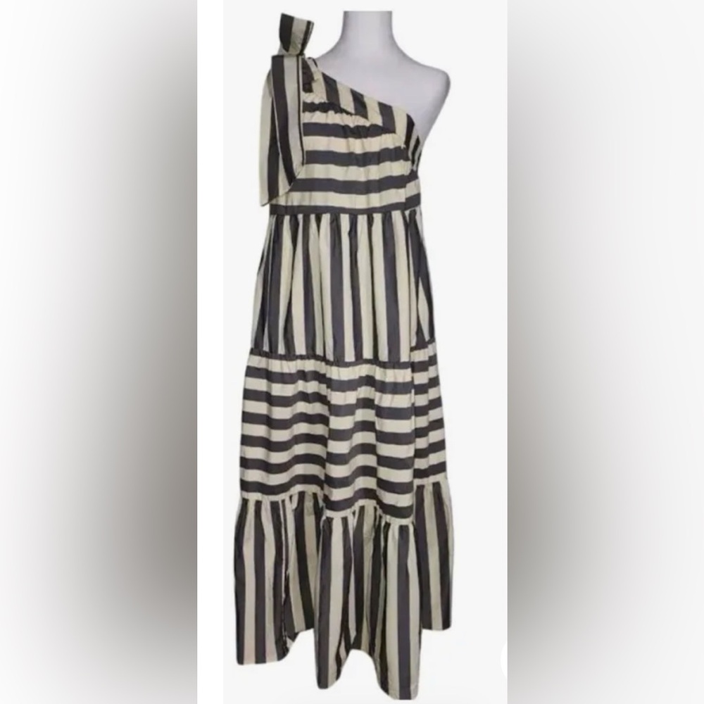 SOLD
Who What Wear Size XS Black and Cream Striped One Shoulder Maxi Dress